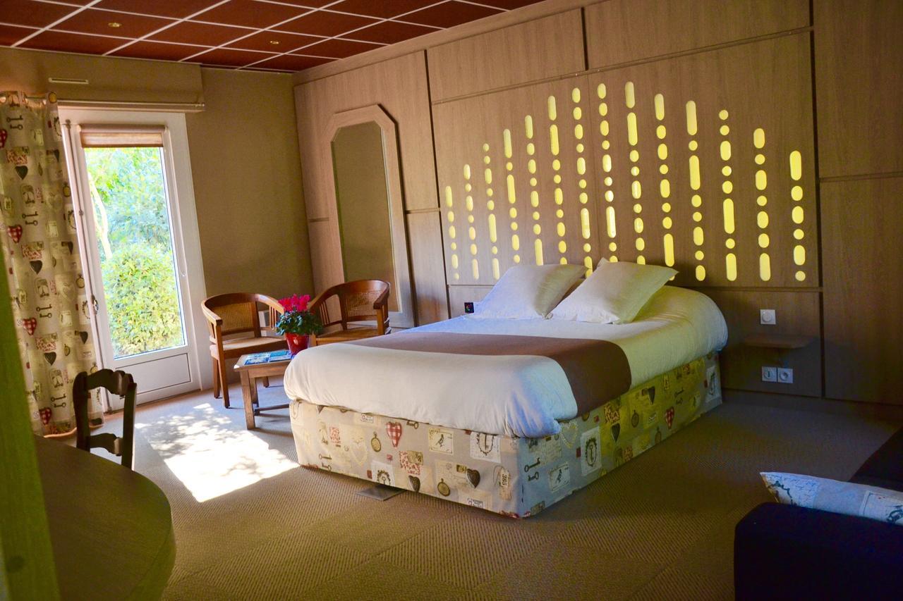 Hotel Roc Land Les Portes du Coglais Ngoại thất bức ảnh